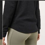 Lululemon Catch a Moment Crew Black Photo 3