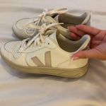 VEJA  V-10 Sneakers Photo 6