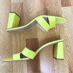 Vince Camuto Neon Yellow Green Block Heel Sandal Crocodile Embossed Size 9.5 Photo 8