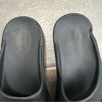 OOFOS OOAHH unisex black comfort slide sandals women’s shoe size 9 men’s 7 Photo 3