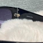 BCBGMAXAZRIA Women's Sunglasses One Size Black Photo 4