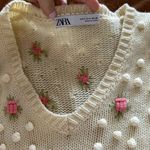 ZARA 🌸 Pom Pom Floral Knit Sweater Size S V Neck Photo 8