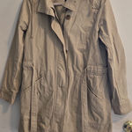 Gap Women's Classic Tan Trench Coat Photo 0