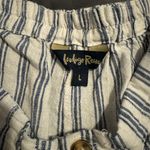 Indigo Rein Oversized Shorts Photo 2