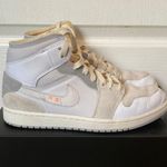Jordan 1 Mid SE Craft Photo 0