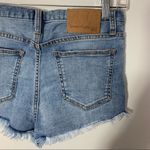 Band of Gypsies Zoey Frayed Hem Button Fly Distressed Shorts Size 25 Photo 7