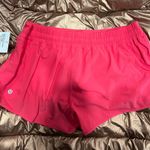 Lululemon Hotty Hot Short 2.5” Photo 0