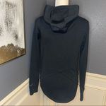Athleta  Bootcamp Hoodie in black Photo 10