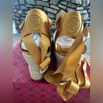 Tory Burch  NWT ELISA90MM wedge Espadrille satin golden Fry 713 Photo 7
