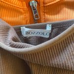 brown tank top Photo 2