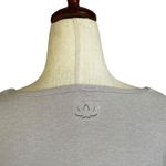 Beyond Yoga  Purple Athletic Basic T-shirt Women Top Size Medium | 13-13 Photo 2