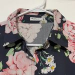 Minan NYC button up shirt blouse size medium floral rose daisy office workwear Blue Photo 4