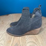 Blondo  Irving Waterproof Wedge Heeled Bootie Gray Suede Women Size 10 Photo 3