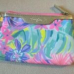 Lilly Pulitzer  Wallet. Photo 1