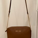 Michael Kors Jet Set Crossbody bag camel and gold Photo 0