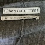 Urban Outfitters Gray Ribbed Knit V-Neck Long Sleeve Batwing Crop Sweater Top S Photo 2