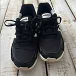 Adidas Women’s Retrorun Athletic Sneaker Size 8 Black Photo 1