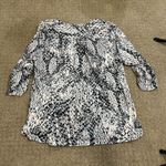 Cathy Daniels  Womens Medium Animal Print Zip Up Blouse 3/4 Sleeves Photo 5