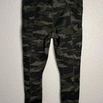 Athleta  Ultimate 7/8 Tight Green Camo Leggings Size XS Gym Active Stash Pocket Photo 8