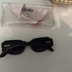 Quay  black sunglasses  Photo 0