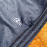 Adidas     Photo 2