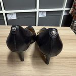 Michael Kors  Classic Pointed Toe Pumpe Black Women's Heels Photo 4