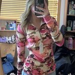 Obermeyer  1/4 zip shirt  Photo 3