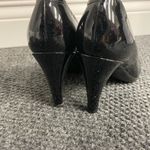 Ecco  Patent Leather Pumps Heels Size 6.5/7 Photo 2