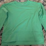 Green sweatshirt Photo 0