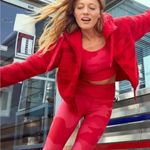 Aerie Offline Women's Red Camo Sherpa Cropped Zip Up Jacket Size Medium Photo 0