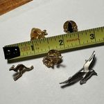 Lot of 5 Lapel Pins Photo 5