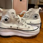 Converse Chuck Taylors Photo 0