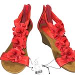 NY & C Red Floral Wedge Sandals. Nwt! Size 9 Photo 3