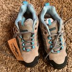 Pacific trail  Hiking Sneakers Women’s size 6 Photo 1