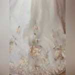 Ennzoani Ariel Elegant White Strapless Gown with Floral Embroidery Size 4 Photo 7