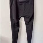 Ivy Park "V" Mid-Rise Ankle Leggings by Photo 7