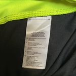 Adidas Capri yoga pants. Size Medium. Black Photo 11