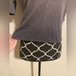 Harley Davidson EUC Burgundy & Gray 03 Cropped Raw Hem Graphic Tee size small Photo 4