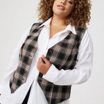 Torrid  Stretch Twill Fitted Vest Elation Plaid Deep Black Tan Vest Button Up NWT Photo 0