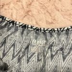 a.n.a FREE in bundle |  Women's Black and White Zigzag Top Photo 1