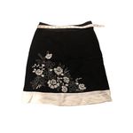 Ann Taylor Black/Cream Floral Embroidered Skirt Fully lined Hidden Side Zip Clos Photo 9