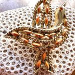 Vintage Gerrys Peace Dove Brooch Pin Faux Coral Beads Gold Tone Open Cut… Photo 3