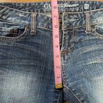 Guess  slightly distressed jeans shorts with raw hem Photo 9