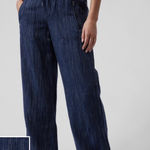 Athleta  Retreat High Rise 100% Linen Ankle Pant Size Small. Photo 0