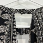 ASTR Long Sleeve Black and White Pattern V-Neck Romper Photo 8