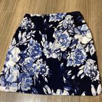 S.C. & Co. Floral Blue and White Women's Skirt size XS pre owned Blue Photo 7