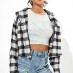 American Eagle Cropped Flannel Photo 2
