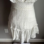 Edite Mode ELEGANT WHITE LACE RUFFLE DEEP V Photo 7