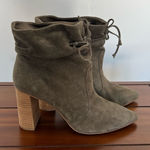 Tahari Women's Konner Heeled Boot Size 9 #138 Photo 0