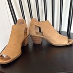 Lucky Brand  Barimo heeled leather peep toe shoes size 5.5 Photo 6